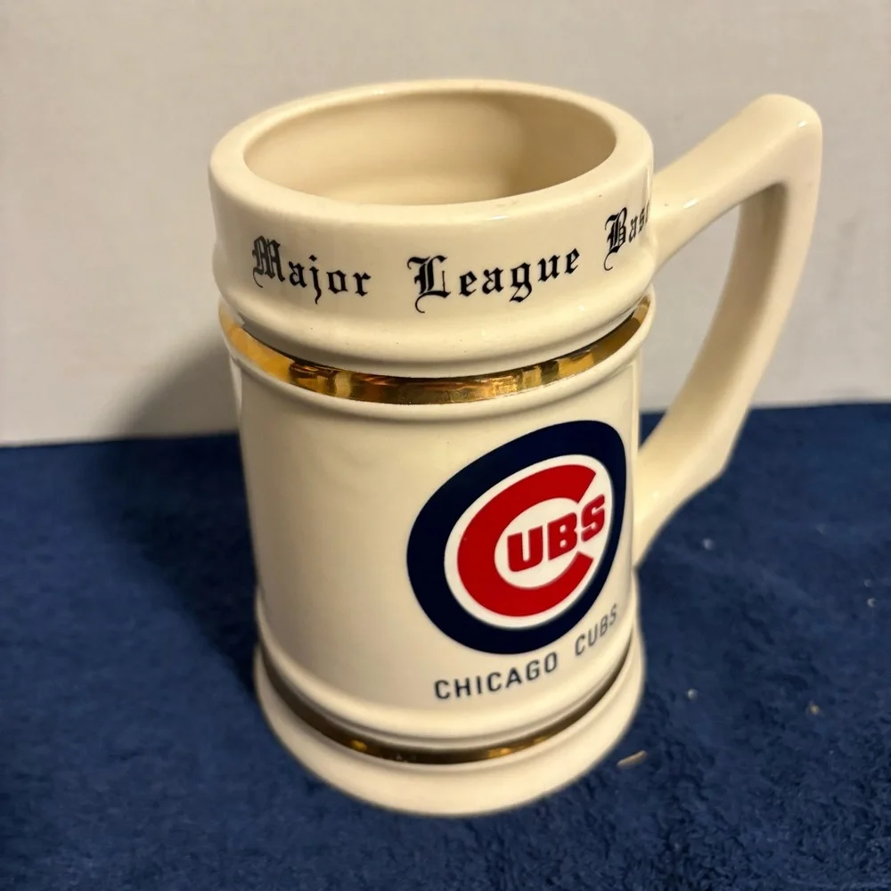 Vintage CHICAGO CUBS Baseball 6” Ceramic Beer Stein Vase Decor MLB - Made In USA